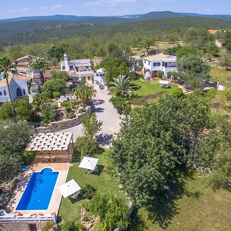 Villa Einzigartige Landhaus-villa Mit Pool, Sauna, Bar Und Bbq Boliqueime