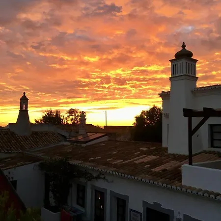 Villa Einzigartige Landhaus-villa Mit Pool, Sauna, Bar Und Bbq *