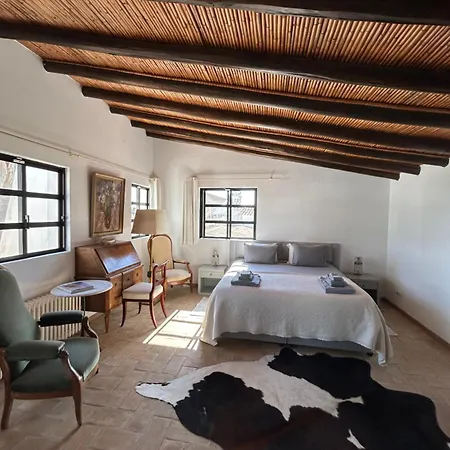 Einzigartige Landhaus-villa Mit Pool, Sauna, Bar Und Bbq