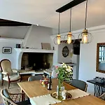 Einzigartige Landhaus-villa Mit Pool, Sauna, Bar Und Bbq Villa