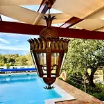 Villa Einzigartige Landhaus-villa Mit Pool, Sauna, Bar Und Bbq *